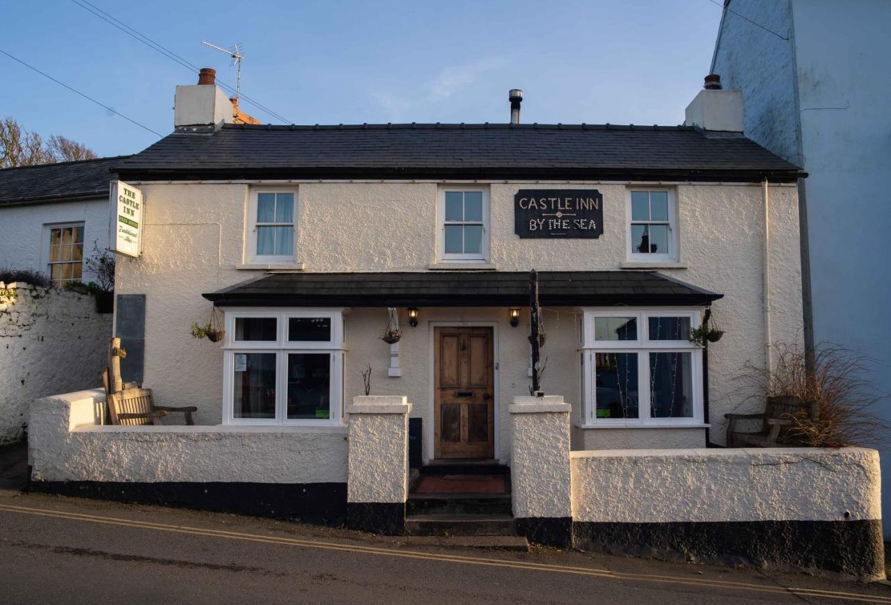 Manorbier Castle Inn Sunset Room Екстер'єр фото